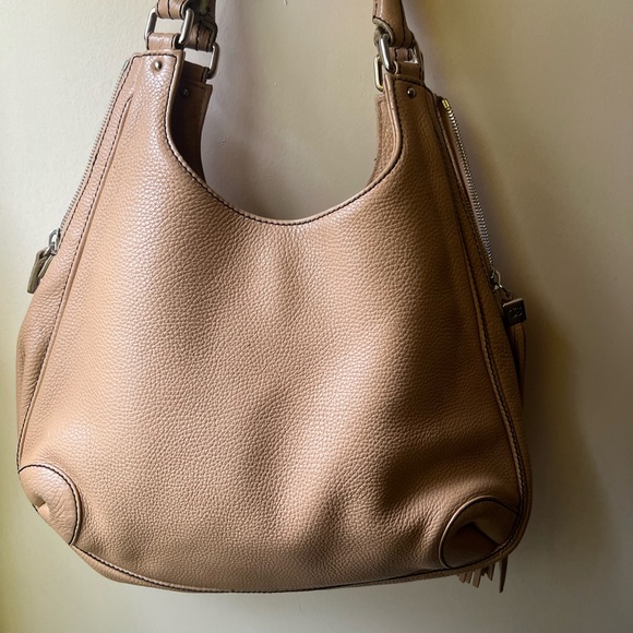 Authentic Chanel Bag- cream with silver hardware - Picture 2 of 11